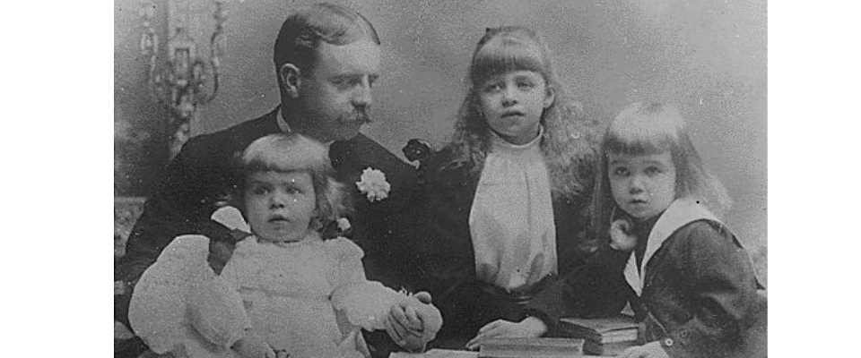 Victorian Era Family Photos